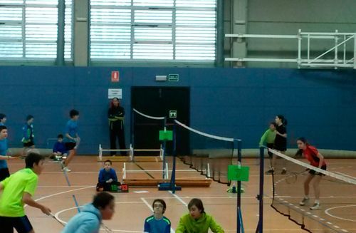 Participantes de Quinto en el torneo de badminton de Zaragoza