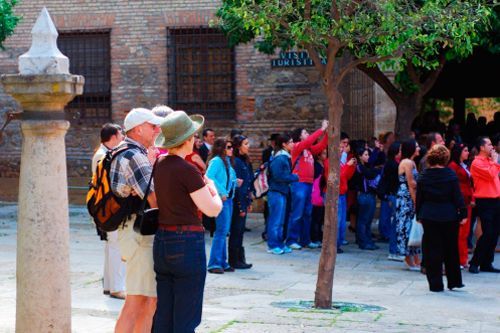 Foto archivo guía turístico