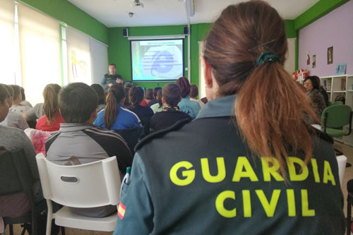 20181115-zafarache-sociedad-charlas-internet
