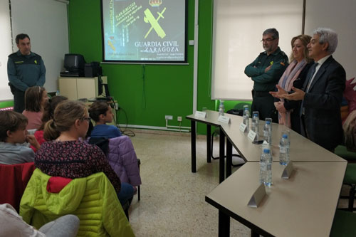 20181115-zafarache-sociedad-charlas-internet2