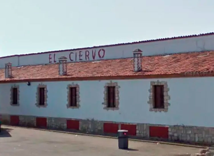 El Ciervo Pina