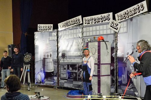 Foto de la actuación de Artea teatro en Pina de Ebro