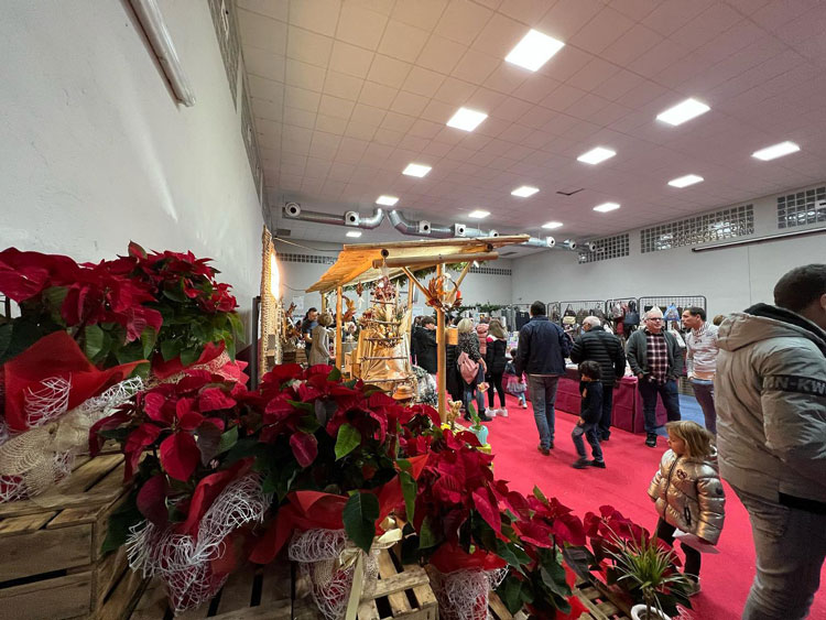 Foto de archivo de una edición anterior del mercado navideño de Quinto.