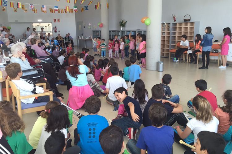 Foto de archivo de la celebración del aniversario de la residencia de 2015