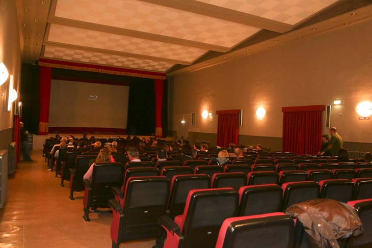 Gelsa comenzó las actividades del Otoño Cultural con cine