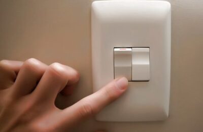 Aragón impide que se eche de casa o se corte la luz a los más vulnerables hasta que tengan alternativa