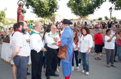 Fiesta del toro de sogas en Pina en honor a San Juan