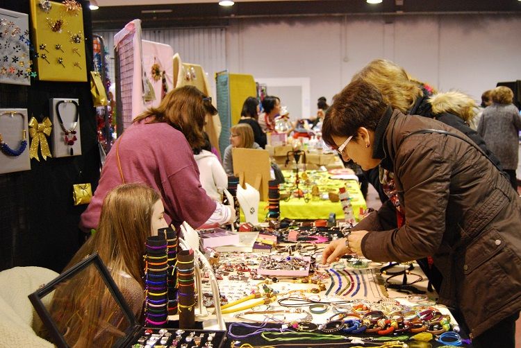 Riberarte exhibe sus muestras de artesanía en Sástago
