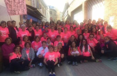 La comarca se suma a la marea rosa contra el cáncer