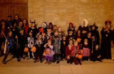 Halloween inunda las calles de Cinco Olivas