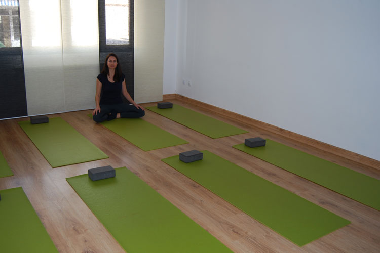“El yoga nos enseña a curar lo que no es necesario soportar y a soportar lo que no se puede curar”