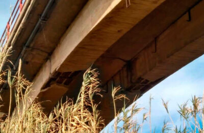 Los vecinos de Gelsa exigen a la DGA el arreglo del puente sobre el Ebro