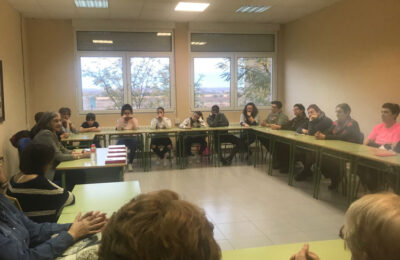 Presentación del libro ‘Puta’ y debate sobre prostitución y trata en Quinto