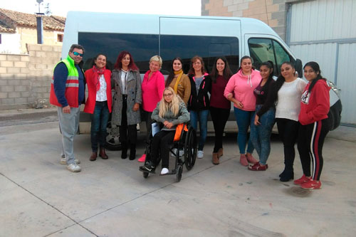 Diez alumnas concluyen el curso ‘A tu medida’ como ayudantes de cocina, sala y barra