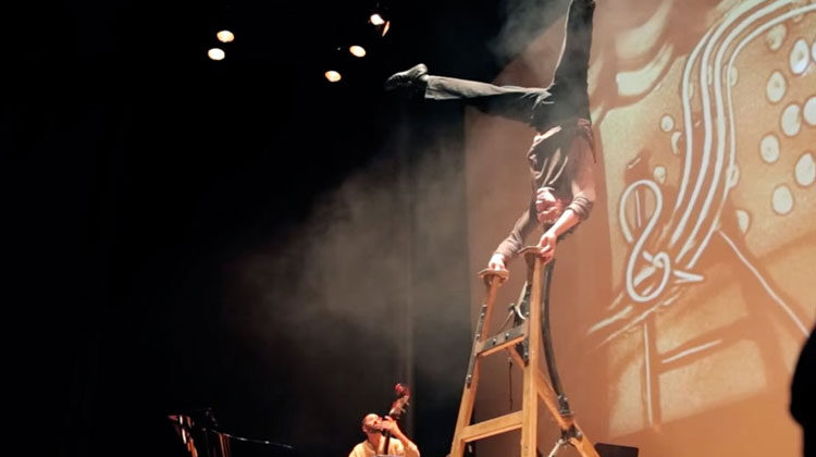 Fuentes estrena su temporada teatral con “Sueños de arena”, de la Compañía Ytuquepintas
