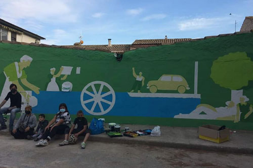 Alberto Gamón plasma en un gran mural la relación de Alborge con el agua