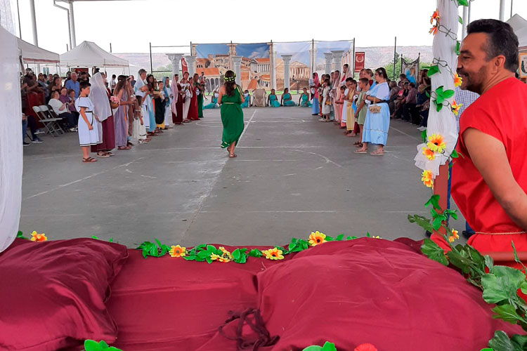 Velilla celebra la llegada del verano con las nonas