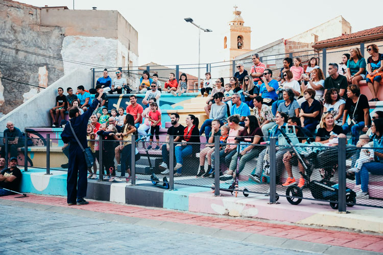 El festival Descubre lleva circo y animación infantil a Escatrón y Gelsa