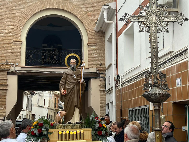 Quinto celebra la festividad de San Antón con actividades para todos los vecinos