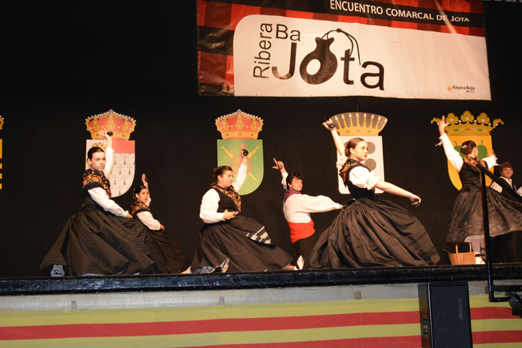 Pina se estrena como sede del XIII festival comarcal de jota ‘RiberabaJota’