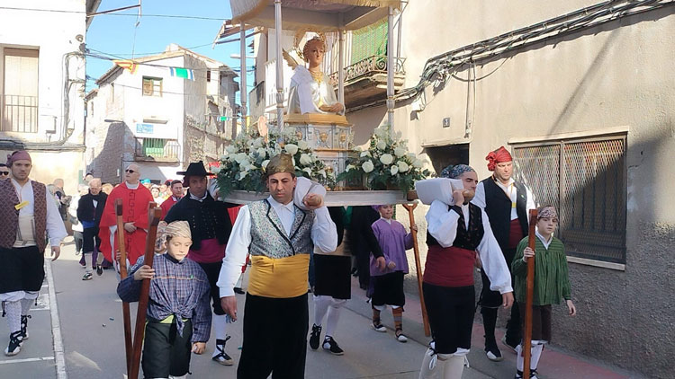 Escatrón comienza unas fiestas de Santa Águeda que combinarán arraigo y diversión