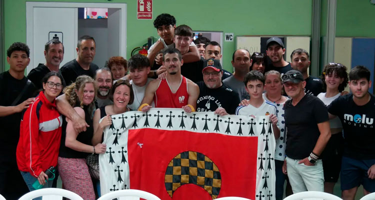 El pinero Ángel Abadía, Campeón de Aragón de boxeo en una brillante actuación del club gelsano