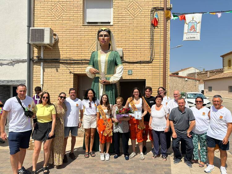 La Zaida vive sus fiestas de San Roque con homenajes, procesión y fuegos artificiales