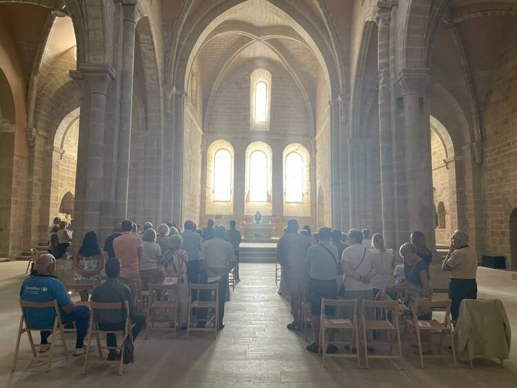 San Bernardo reúne a socios, autoridades y vecinos en el Monasterio de Rueda