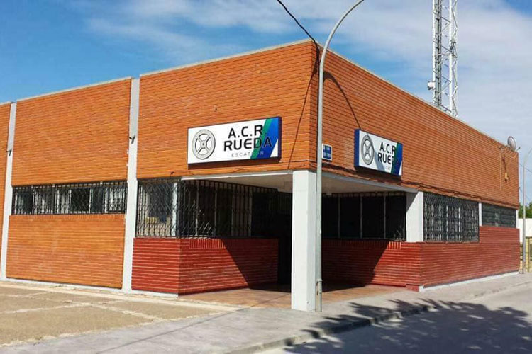 La Asociación Rueda de Escatrón busca camarero/a para su bar social