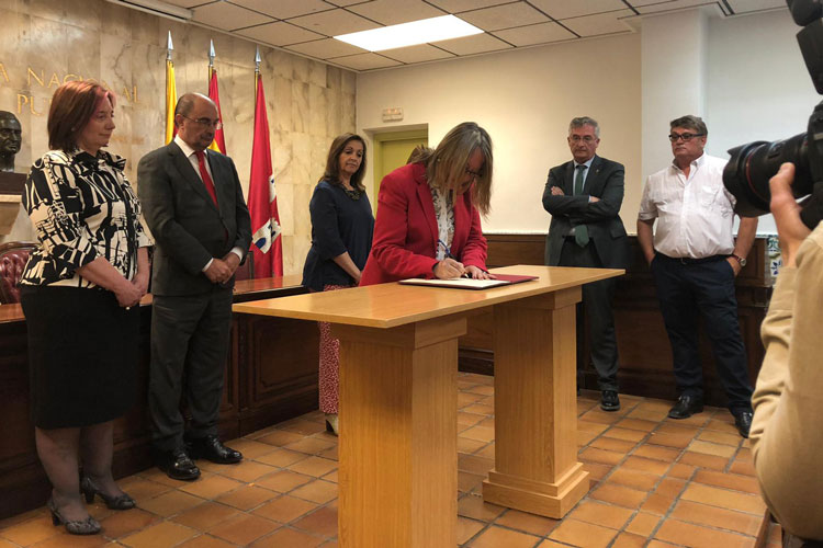 ACUAES firma el convenio que permitirá la mejora de los regadíos de Fuentes con una inversión de 25 millones de euros