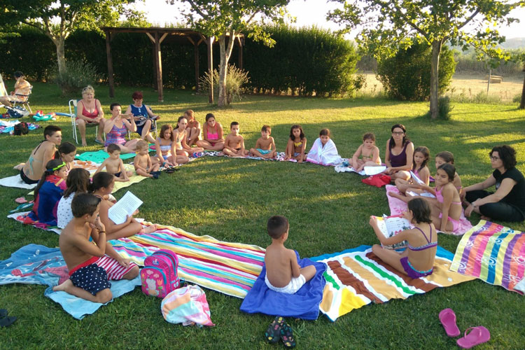 Vuelven las bibliopiscinas en verano