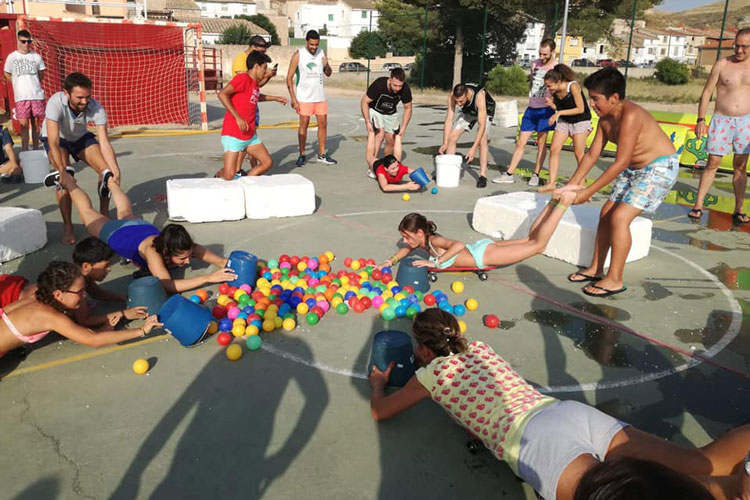 Fiestas de Velilla en honor a la Virgen del Rosario