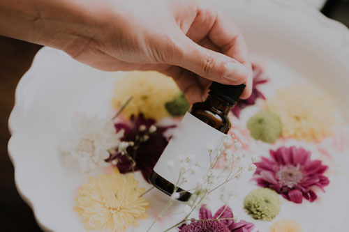 Aprende a cuidarte. Aceites esenciales: imprescindibles en tu botiquín natural (1)