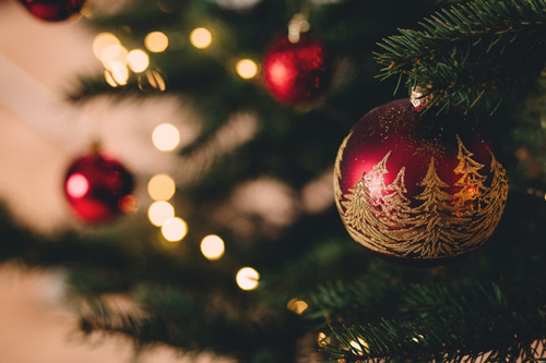 Navidad en grupos máximos de 10 personas y con toque de queda a la 1:30