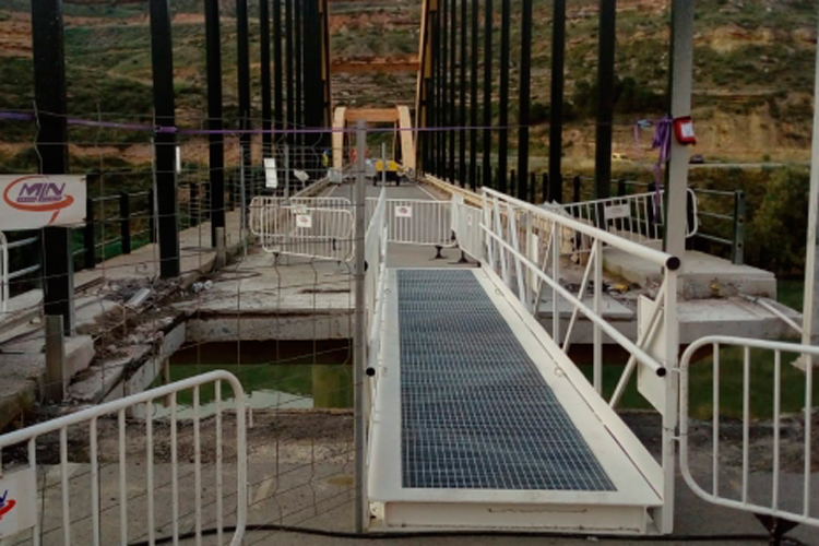 Las obras en el puente de Sástago obligan a la modificación de los horarios de acceso peatonal