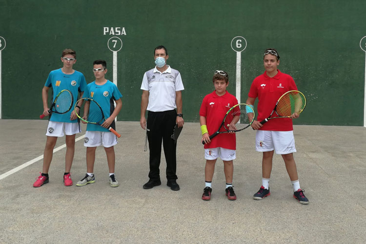 Los quintanos Asier Moreno y Darío Dobato, terceros de España en el campeonato nacional de frontenis