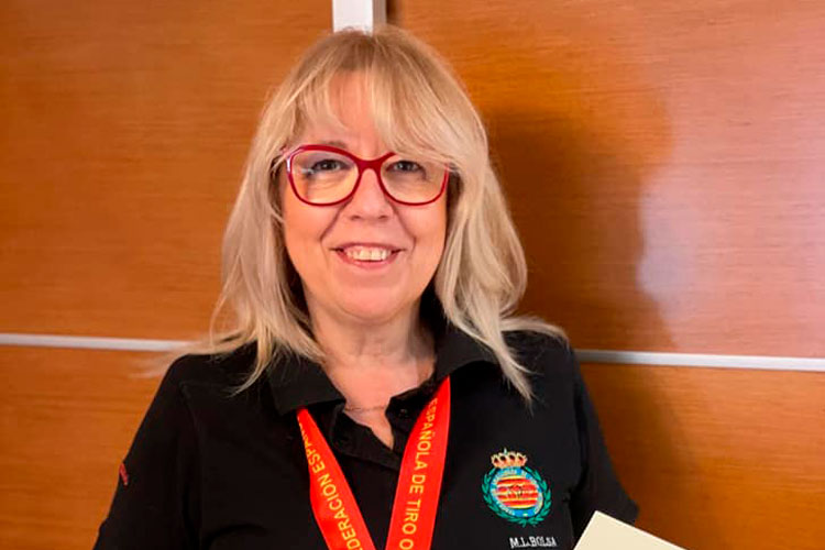 La sastaguina María Luz Bolsa, campeona de España de tiro olímpico
