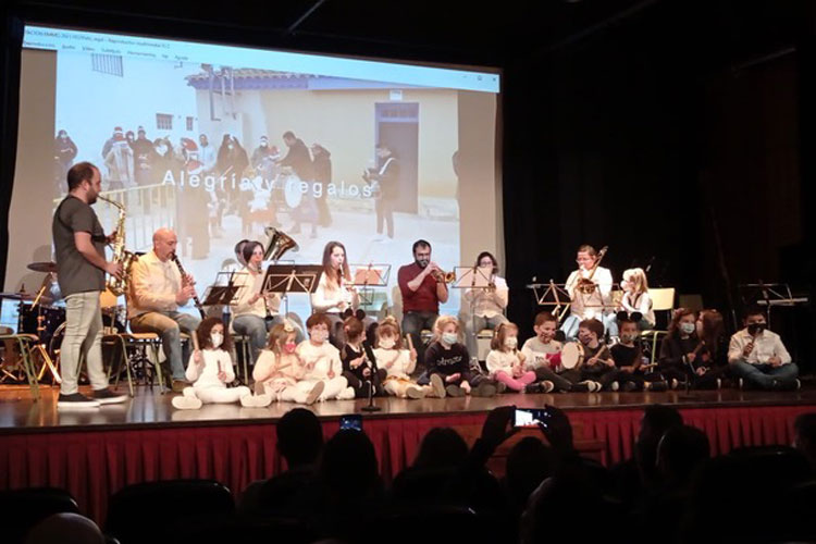 La Escuela de Música de Quinto despide el año con un gran festival
