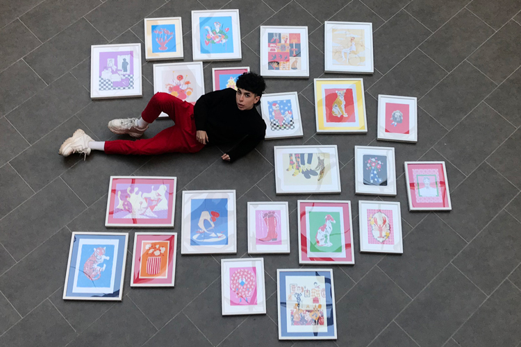 Gran acogida de la exposición ‘Flores en el salón’, de Alejandro Peiro