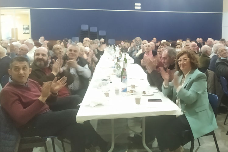 La asociación de la tercera edad de Pina celebra San Miguel