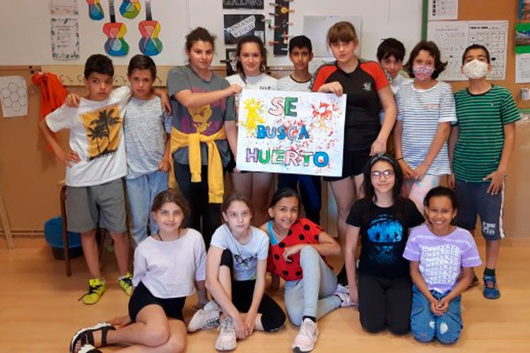 El colegio San Javier de Escatrón busca huerto