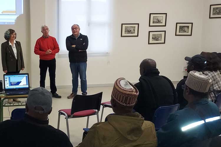 Una delegación de Nigeria visita la Comunidad de Regantes de la Huerta de Pina