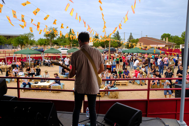 El festival ‘Descubre’ llena de circo, títeres y música Pina, Velilla, Quinto y La Zaida