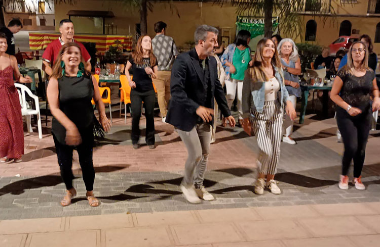 Gelsa celebra la IV edición de Gelsalsa con talleres, música en directo y mucho ritmo latino