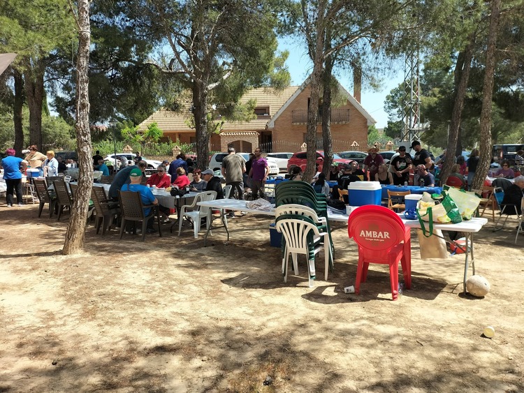 Escatrón celebra San Jorge con actividades en el entorno del polideportivo