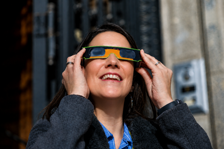 Gelsa organiza una charla para aprender a observar el eclipse solar del 12 de agosto