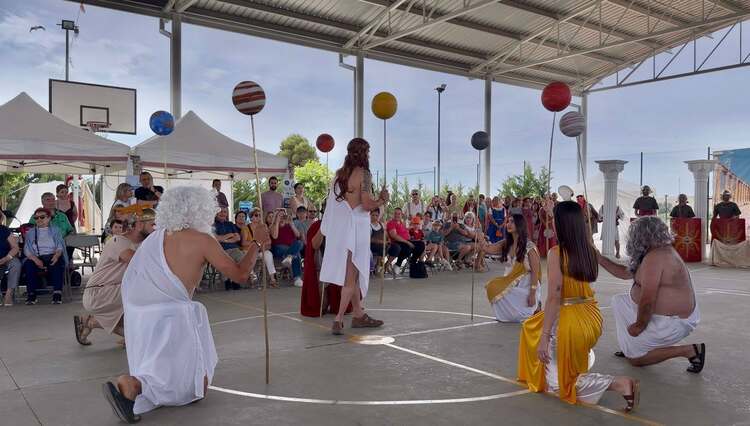 Las Nonas de Junio devuelven a Velilla de Ebro a su esplendor romano con una participación multitudinaria